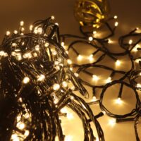 Luz lineal con cable verde musical - Ambar